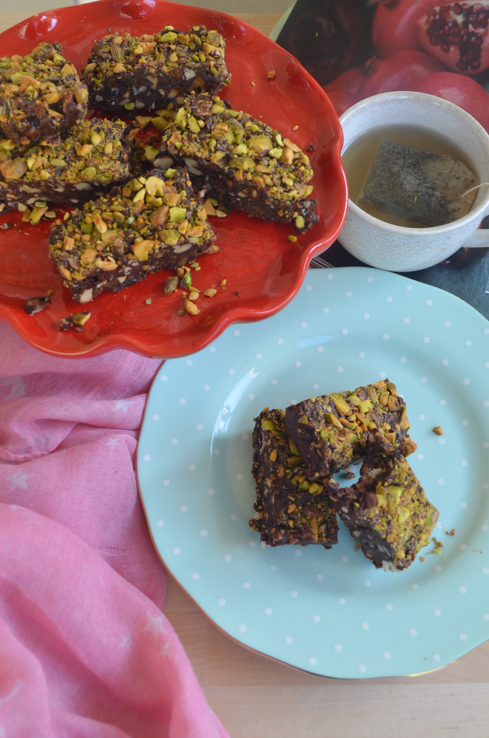No Bake Pistachio Fruits and Nuts Bar