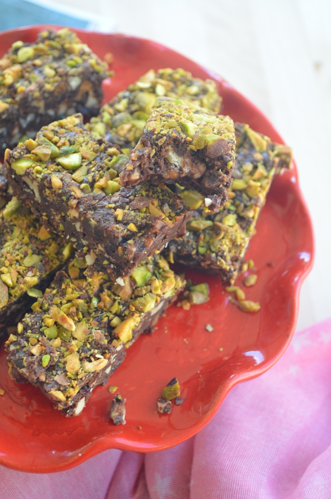 No Bake Pistachio Fruits and Nuts Chocolate Bar